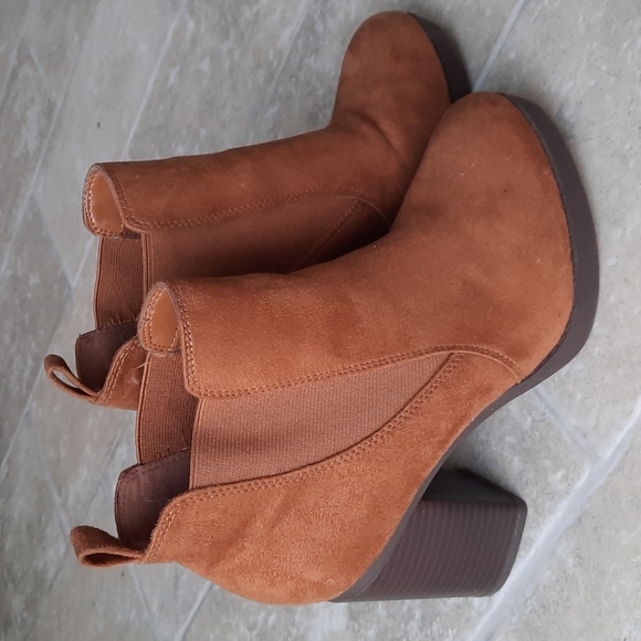 American Eagle Outfitters Shoes - American Eagle boots